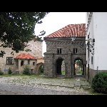 Teb - neobvykl vstup do kostela